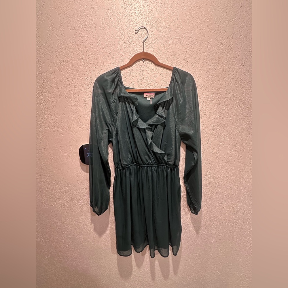 ANDREE BY UNIT Forest Green Long Sleeve Dress